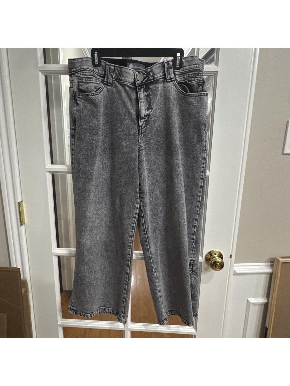 Democracy Women's Grey and Black Jeans